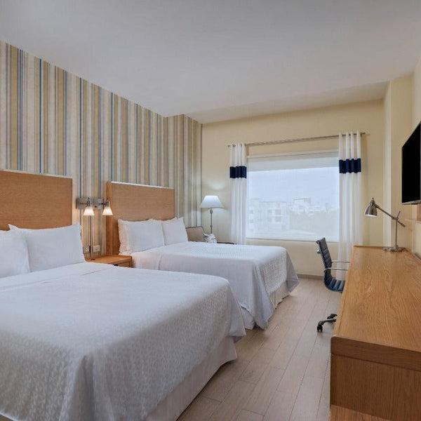 Recuperación en el Hotel Fourpoints - Habitación Triple (Paciente + 2 Acompañantes)